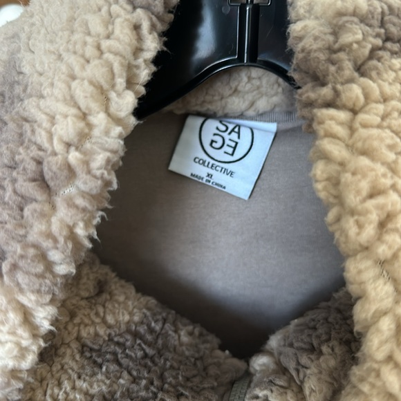 Plush Cream and Brown Teddy Jacket - Picture 3 of 4